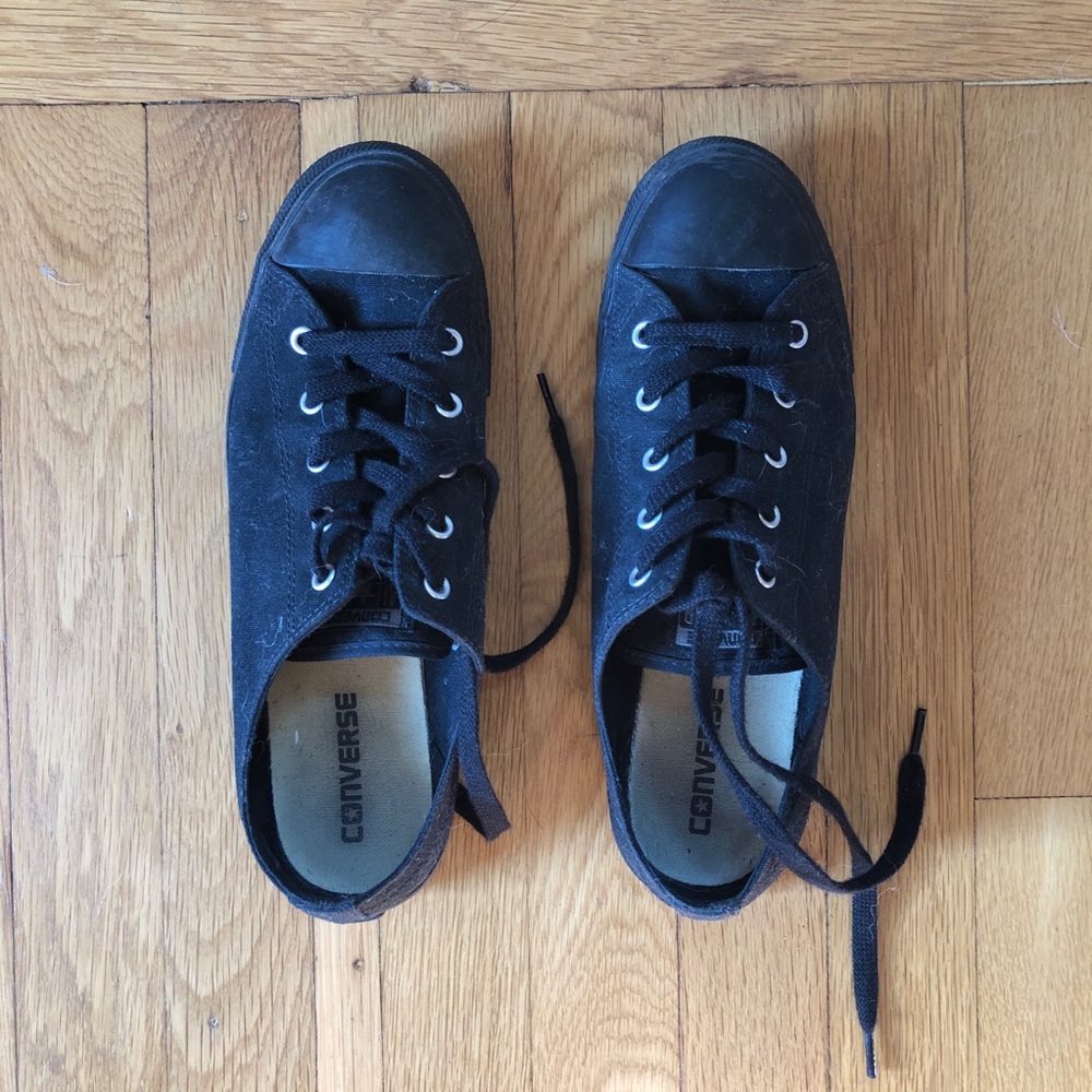 Black Low Top Converse Sneakers